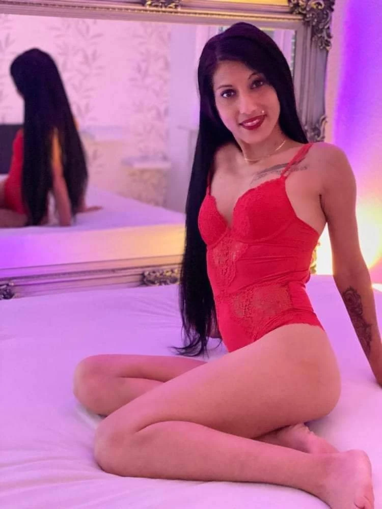 Lola Neu — 4 / 6