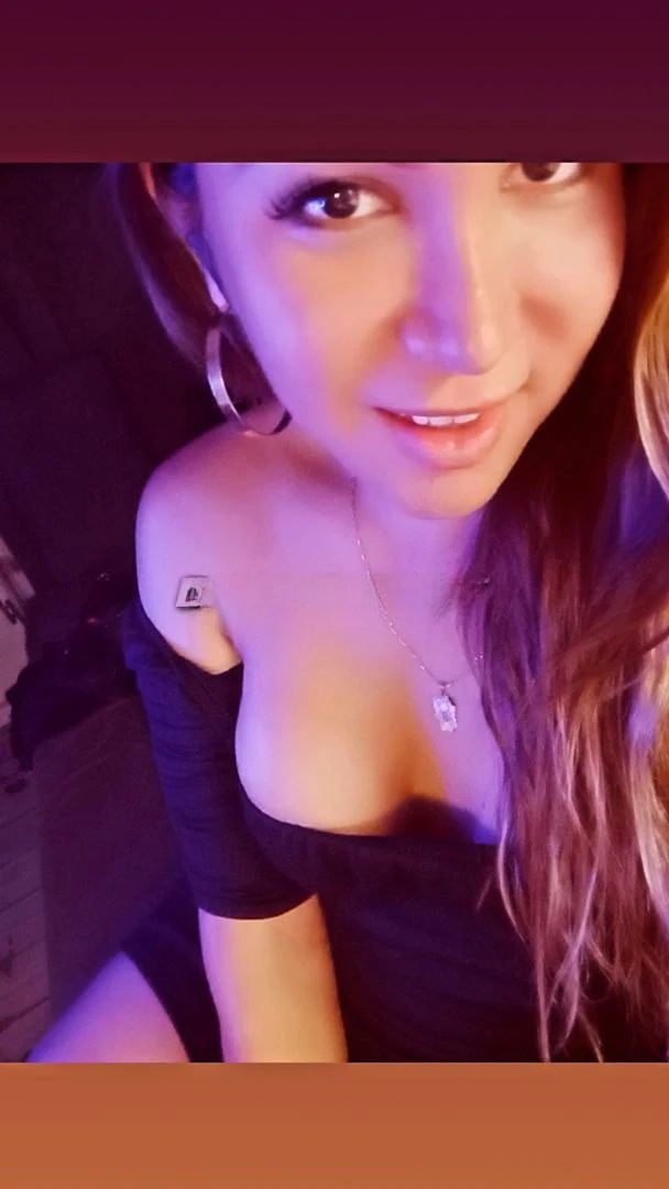 Caroline Herrera — 4 / 12
