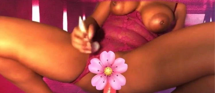 Michelle 5 — 2 / 3