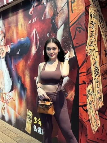 Trans Sweet Nadia — 7 / 11