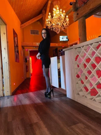 Dana Neu In Berlin — 11 / 14