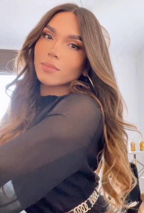 Daniela — 5 / 9