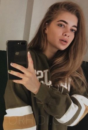 Mackenzie — 3 / 4