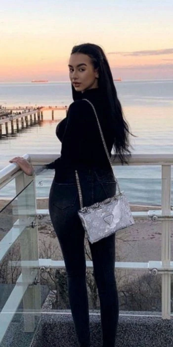 Berda, Escort, Chernihiv