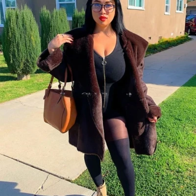 Merciana, Escort, Muscat