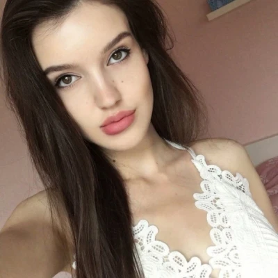 Geira, Escort, Paris