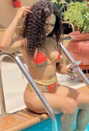 Nikki, Escort, Istanbul