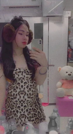 Kim Young — 9 / 12