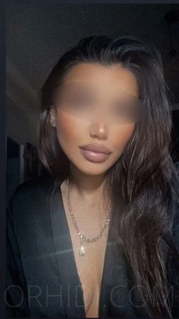 Leyla — 4 / 7