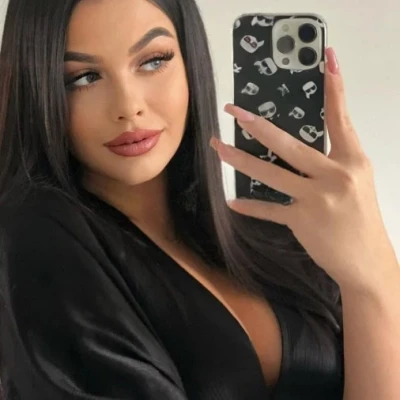 Marta, Escort, Paris