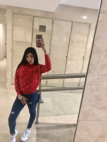 Hillary Hilton — 5 / 12