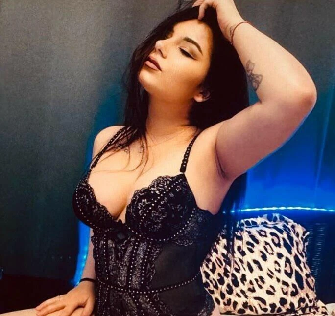 Isabeela Sexy, Escort, Wals