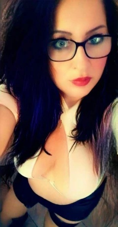 Andreea 52 — 18 / 44