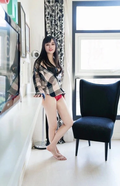 Lili 001, Escort, Fulda