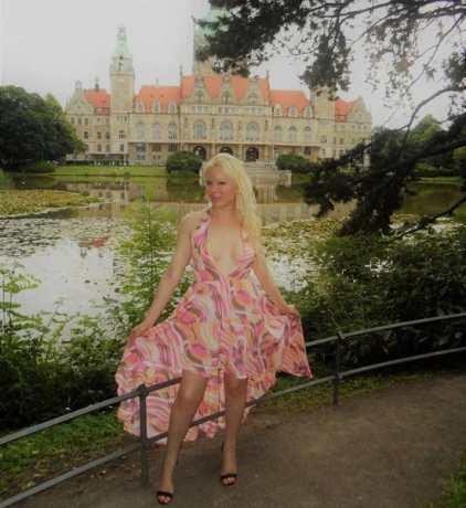 Ts Barbye Hot — 2 / 12