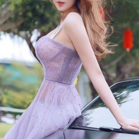 Singapore Escort Zoe — 1 / 3