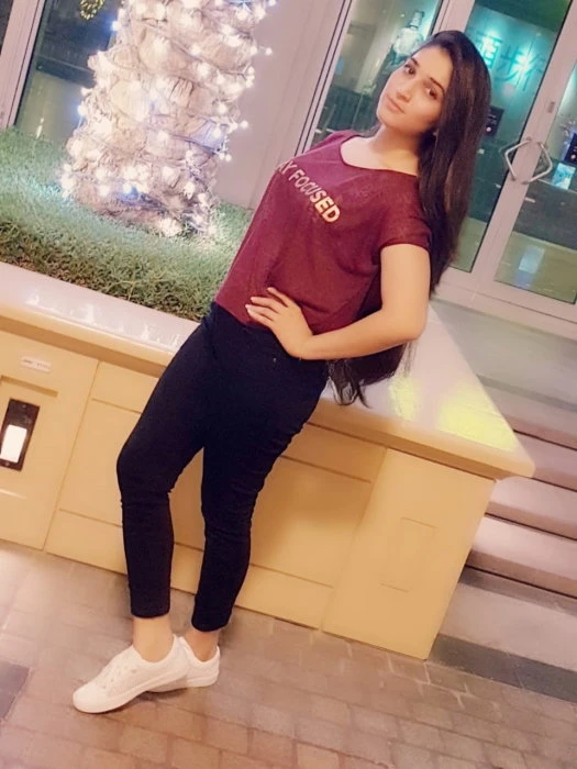 Manahil Student, Escort, Dubai