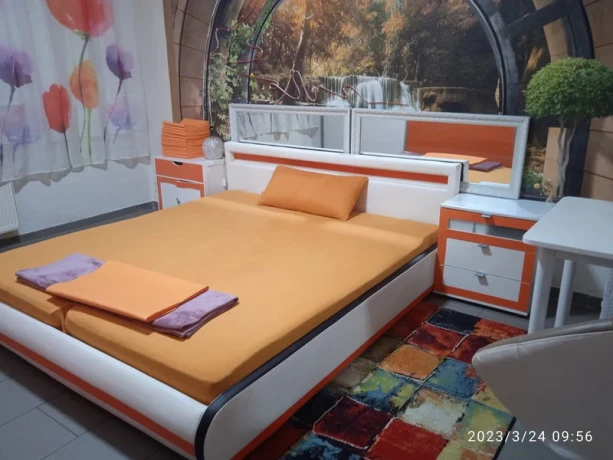 4 Hande Massage Mit Freundin — 6 / 12