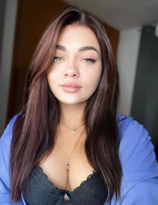 Lisa — 3 / 5