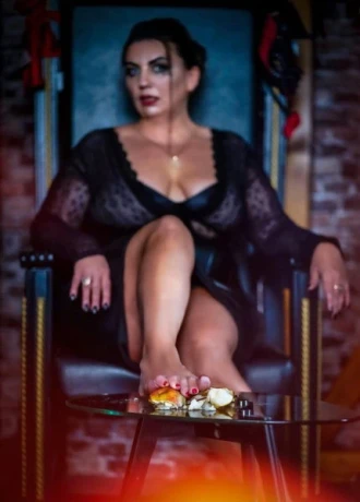 LADY KATRINA - Nur mit Termin — 3 / 6