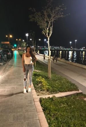 Julia — 2 / 3