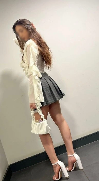 Sophie — 3 / 4