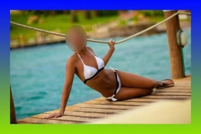 Estelle im Studio Royal — 3 / 6