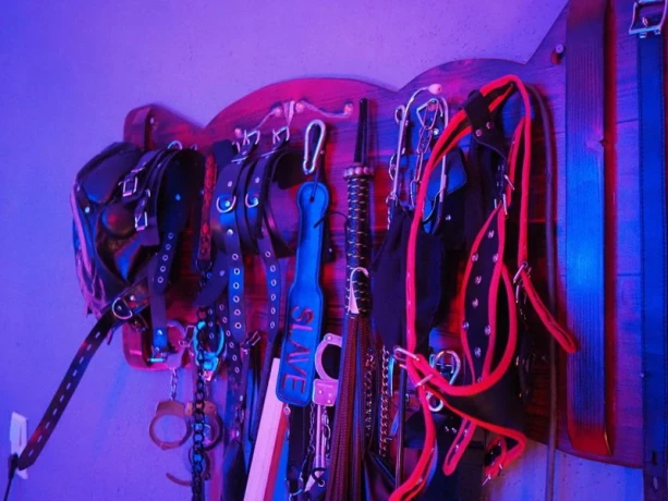 NEU! Domina - nur Hotel möglich! — 16 / 24