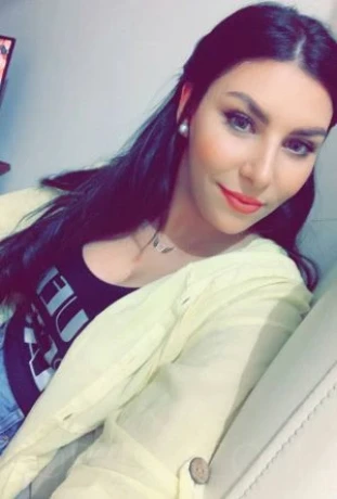 Arabic Girl — 2 / 10