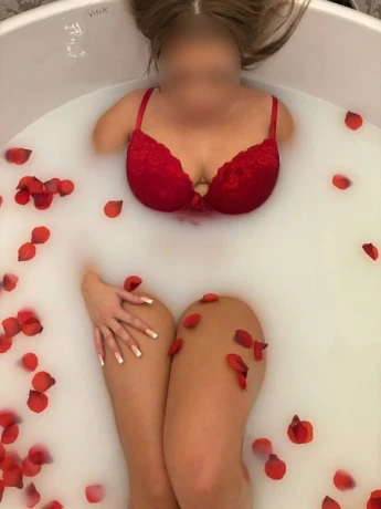 Leyla Deutsch/Türkin — 2 / 5