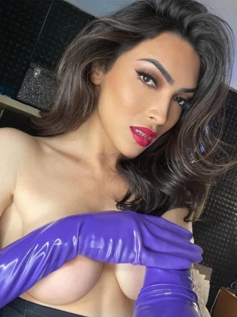 Saory Vilella — 9 / 12