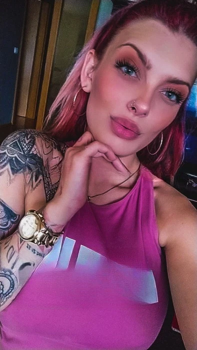 Adelle — 4 / 6