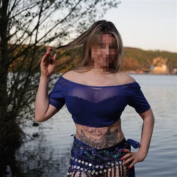 LARA - BUSENL*DER , Escort, Karlsruhe