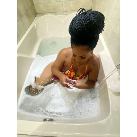 Africa Nakamura — 9 / 12