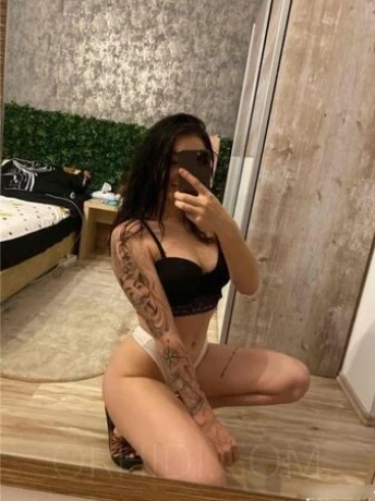 Lorena — 1 / 5