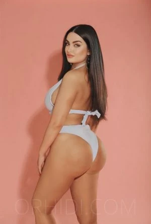 Vip escort Julia — 4 / 9