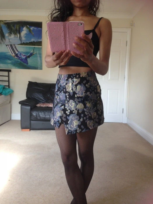 Shanu — 3 / 4