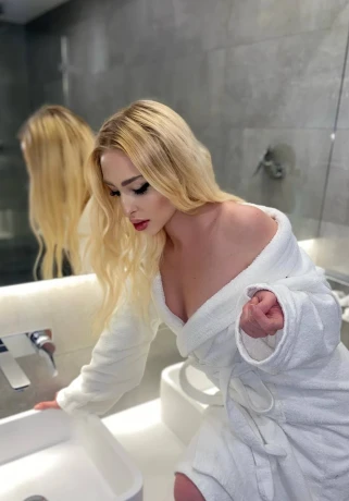 Николь — 33 / 46