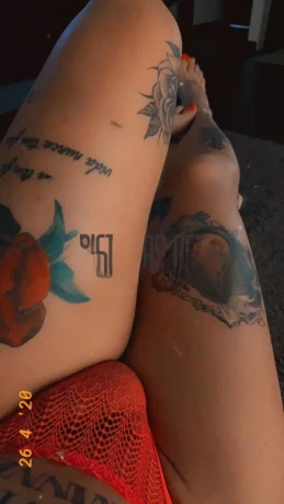 Rebecca Valentina — 3 / 4