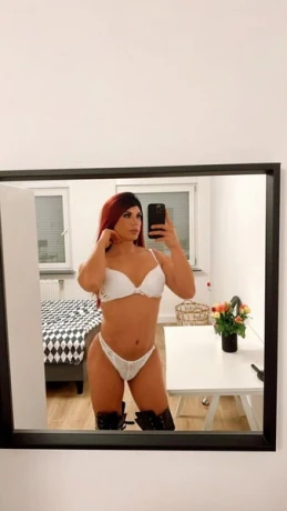 TS SALOMÉ XXL DOMINANT — 9 / 11