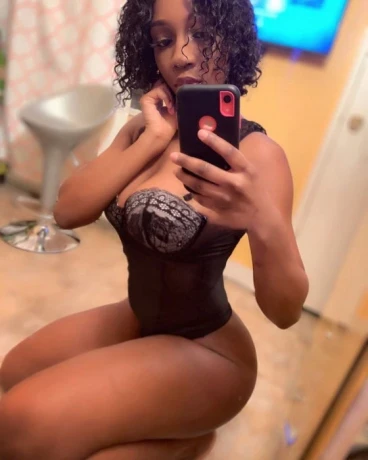 Jenny Love — 1 / 3