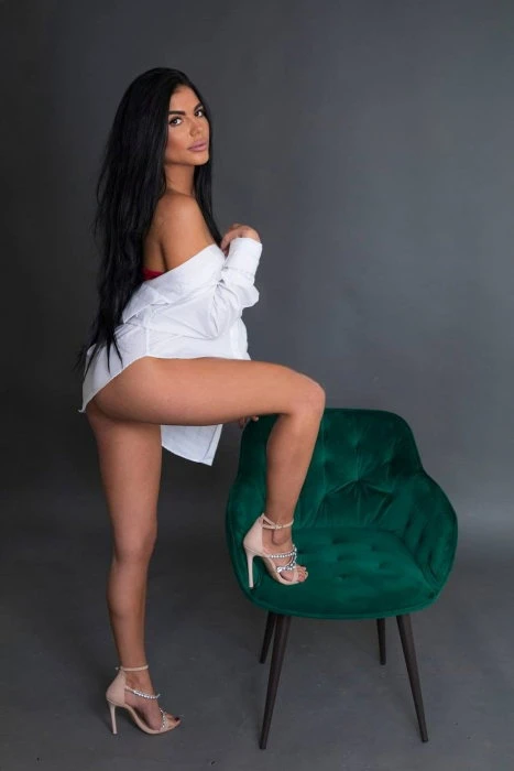 Sandra, Escort, Luxembourg