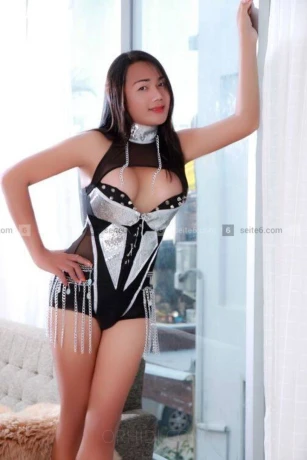 Trans Veena — 2 / 4