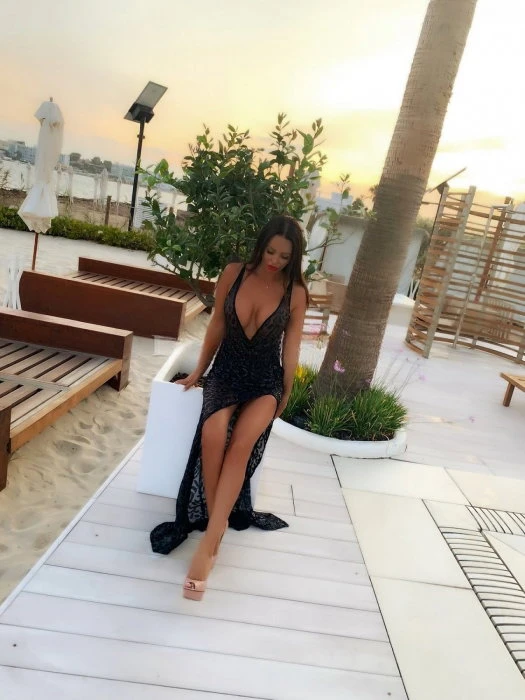 Giulia — 3 / 5