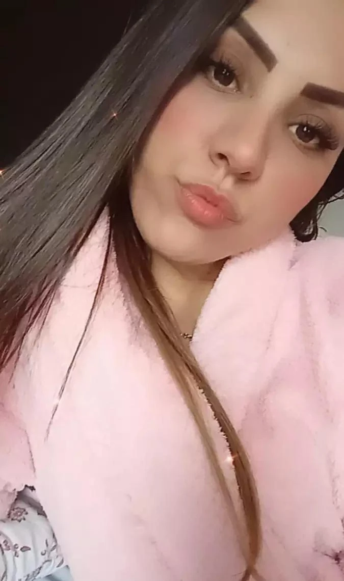Mariana Tres Jolie, Escort, Uccle