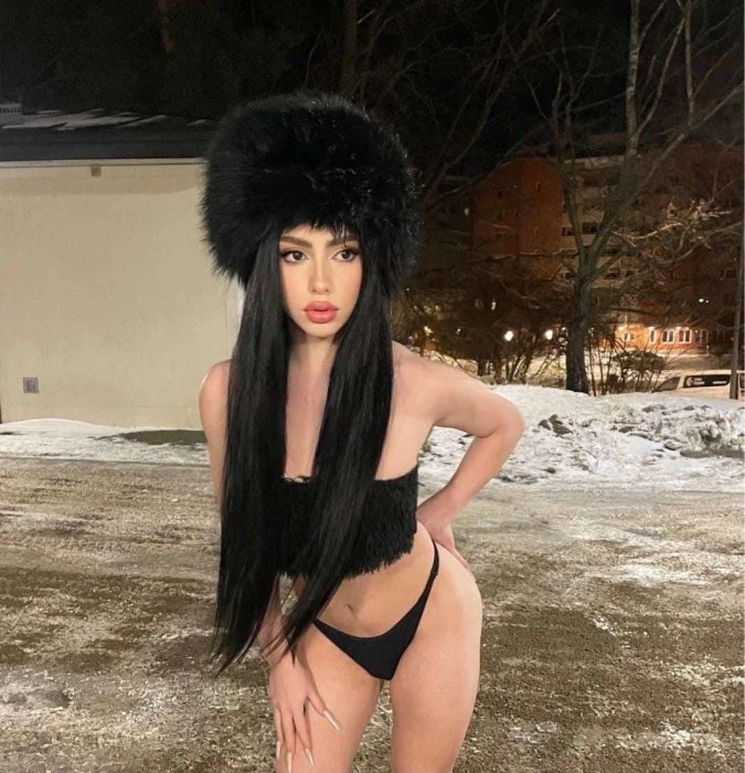 Sasha — 2 / 6