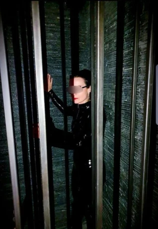 Deutsche Milf Annett Nur Fur Kurze Zeit — 2 / 13