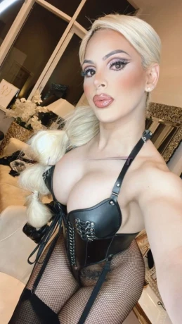 Fabiana Ferreira — 5 / 12