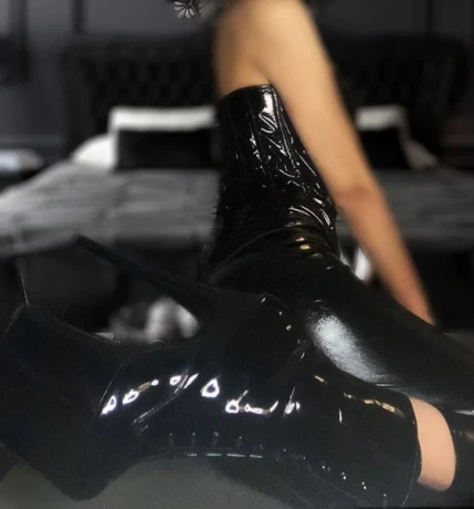 Lady Kleopatra — 2 / 5