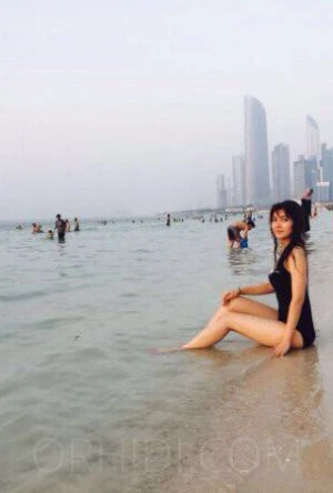 Trisha — 2 / 4